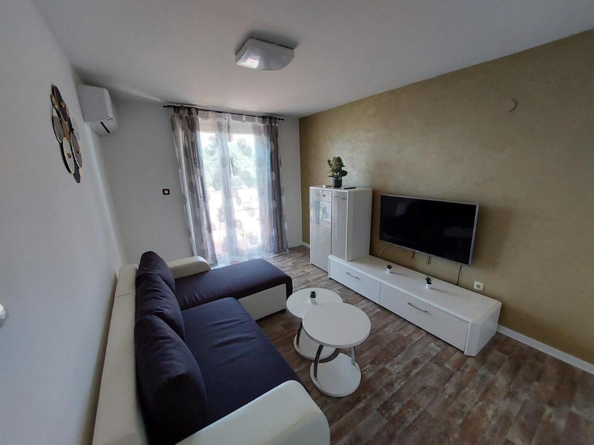 Apartment Jana Novigrad Istria Εξωτερικό φωτογραφία